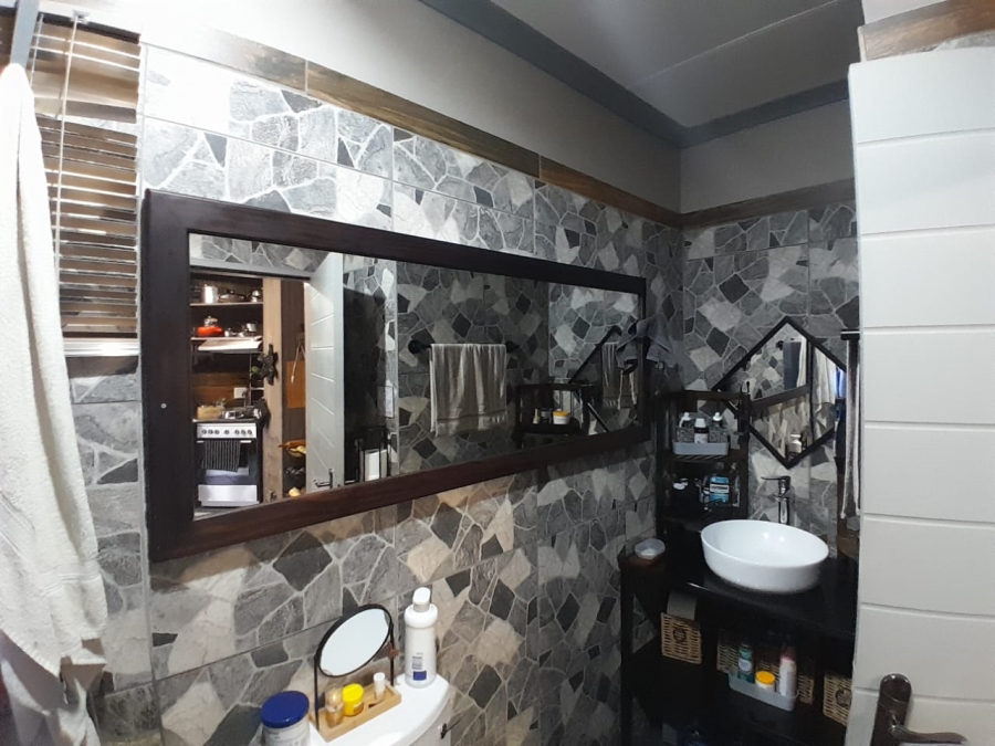 To Let 2 Bedroom Property for Rent in Kathu Northern Cape